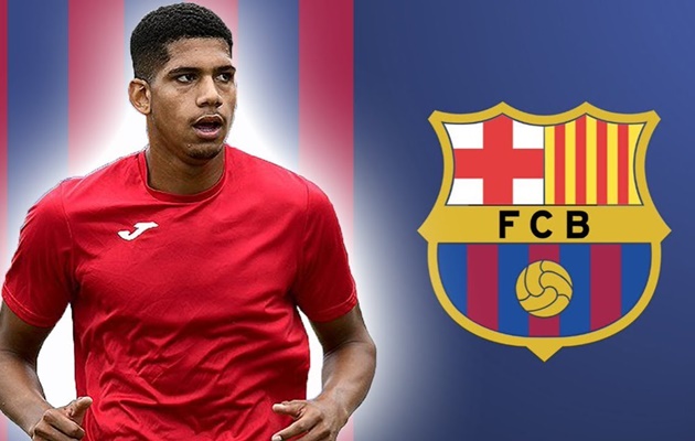 CHÍNH THỨC: Barcelona chiêu mộ thành công "Godin đệ nhị"