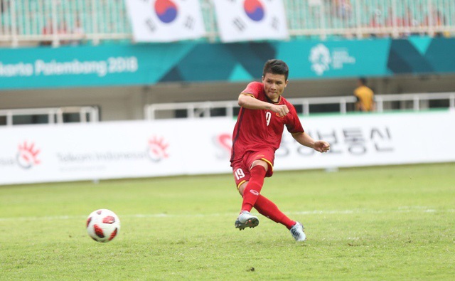 Ảnh bài viết CỰC SỐC: Fan cuồng chửi bới Quang Hải sau cú sút trượt 11m