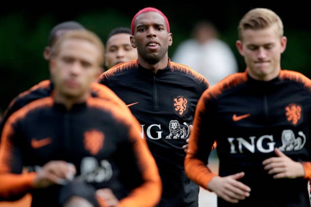 Ảnh bài viết Cựu sao Liverpool gây sốc với "quả đầu" thảm họa 