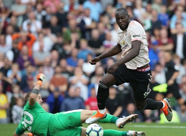Ảnh bài viết Lukaku rực sáng, CĐV phát hiện ra 'bùa hộ mệnh' khiến tất cả bật ngửa