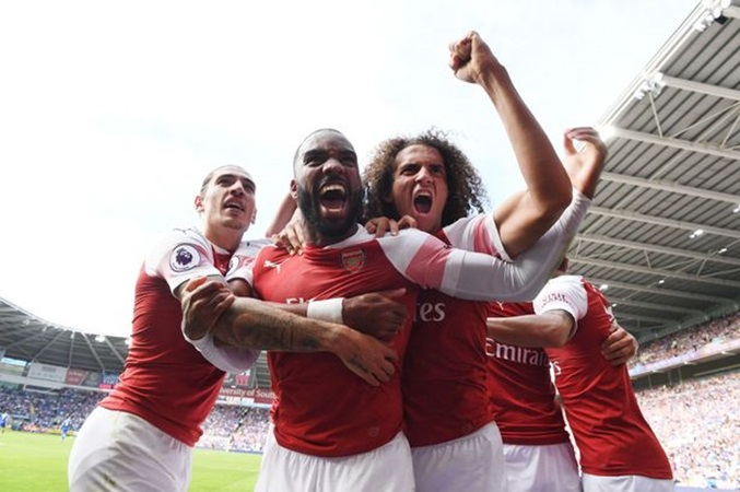 Người hâm mộ Arsenal phát sốt với màn trình diễn của "Xavi mới"