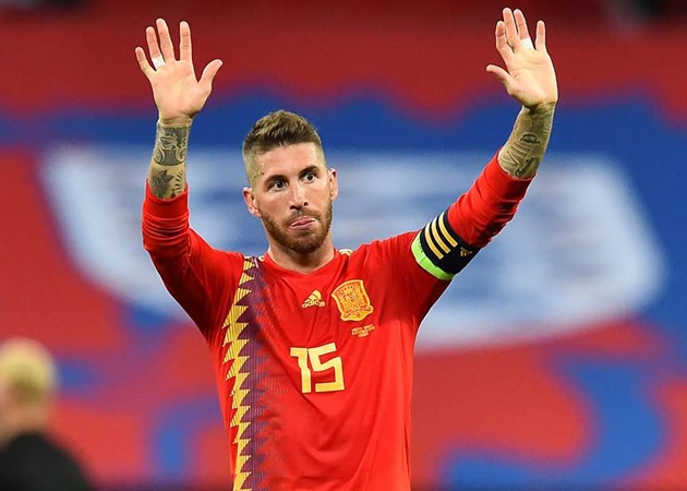 Bênh Ramos, huyền thoại Man Utd nói ra sự thật CỰC CHUẨN