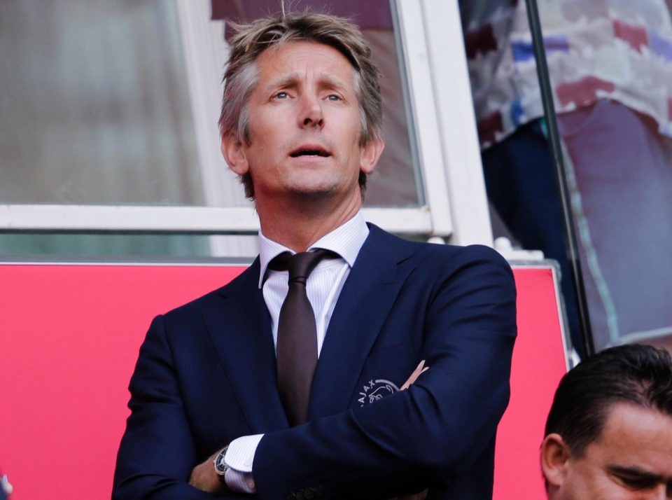 Ảnh bài viết XONG: Van der Sar chính thức trả lời M.U về vị trí Giám đốc thể thao