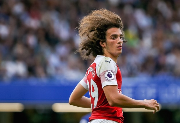 Tân binh Arsenal nói ra sự thật BẤT NGỜ về Premier League