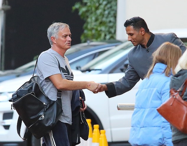 Trở lại M.U, Mourinho tất bật tìm lời giải cho thử thách lớn nhất