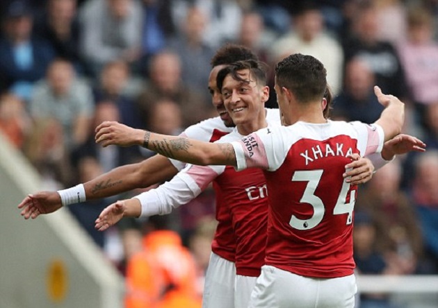 Ảnh bài viết Chấm điểm Arsenal: Ozil chơi như lên đồng 