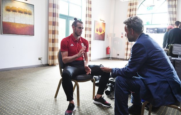 Bale chia sẻ bí quyết giúp anh xé lưới Liverpool bằng cú 'xe đạp chổng ngược'