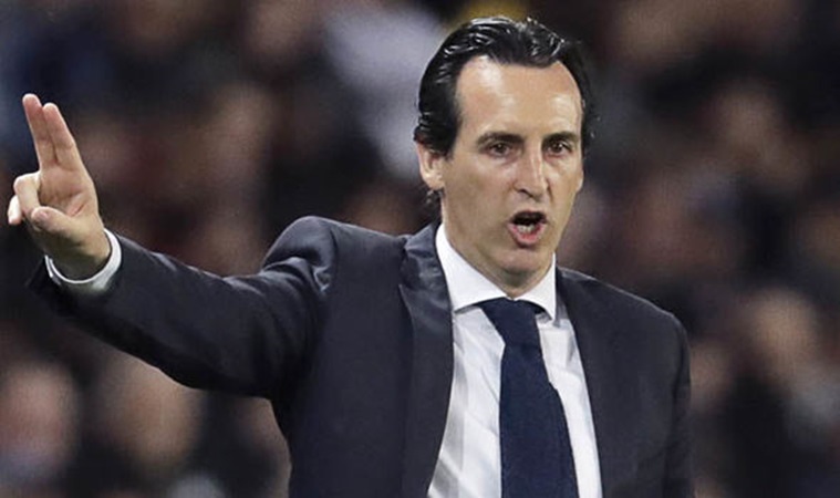 Emery lý giải vì sao "cầu thủ hay nhất" Arsenal phải rời sân
