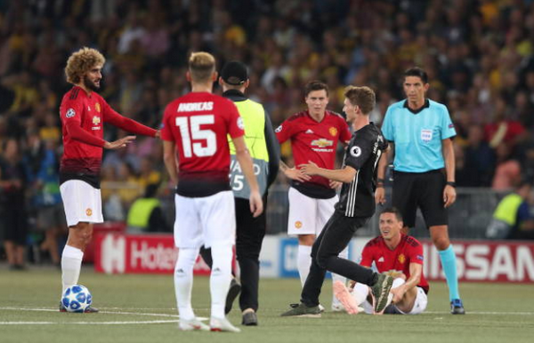 Ảnh bài viết 'Ibrahimovic' làm loạn trong chiến thắng của Man United