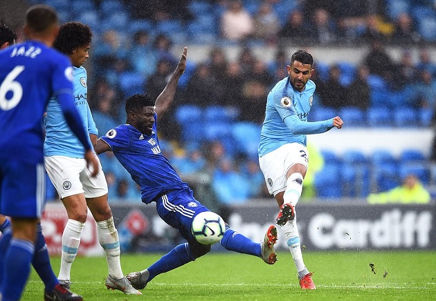 Ảnh bài viết Hậu vệ Cardiff khóc hận khi để Mahrez làm xiếc với trái bóng