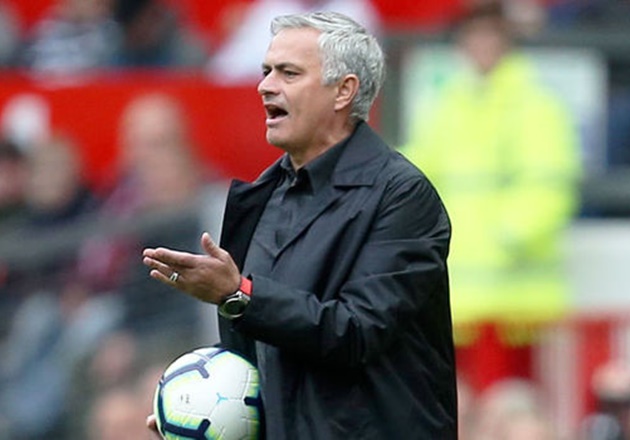 "Những áp lực sẽ hủy hoại Mourinho và Manchester United"