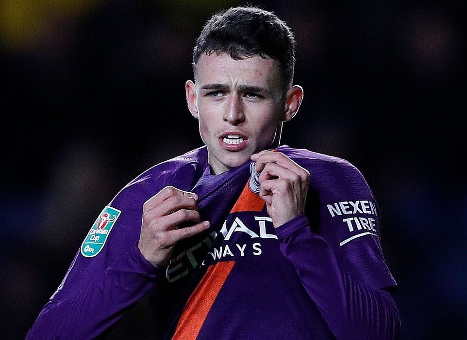 Ngôi sao 18 tuổi làm lu mờ dàn sao của Man City