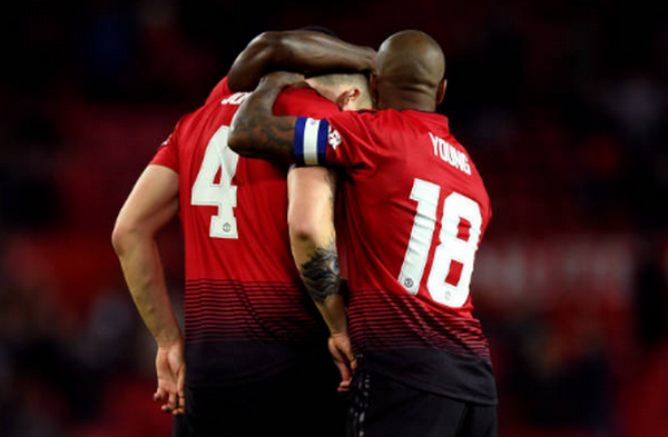 Thoát thua 90 phút, Man Utd vẫn gục ngã cay đắng trên chấm 11m trước Derby