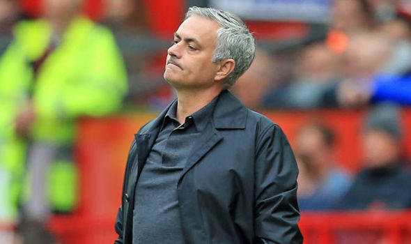 Thua thảm, Mourinho chỉ ra điều Man Utd đã sai trước Derby
