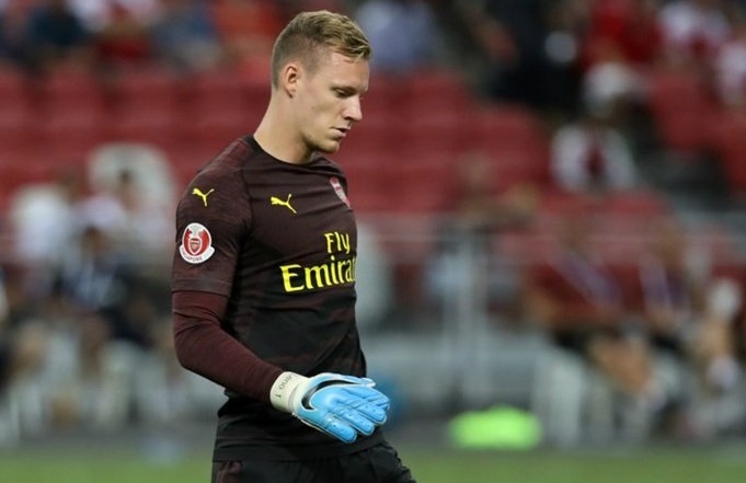 Đây, phản ứng của CĐV Arsenal khi thấy Leno bắt chính thay Cech