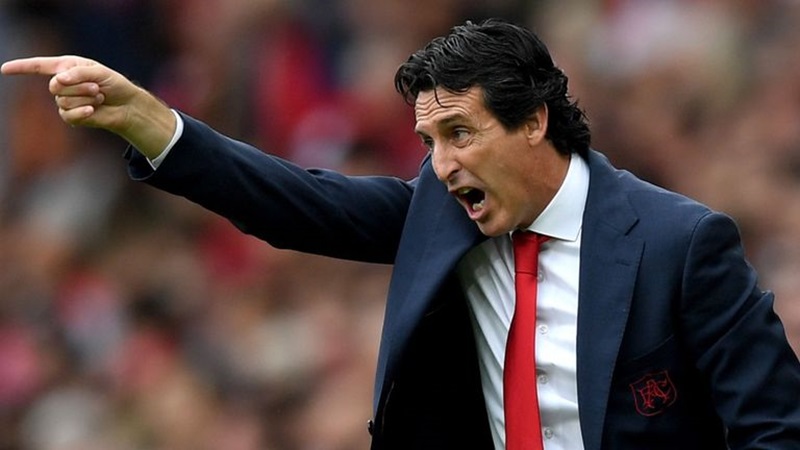 Emery chính thức lên tiếng vụ cấm Ozil gặp mặt HLV Joachim Low