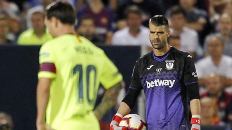 "Barcelona là một bại tướng thảm hại"