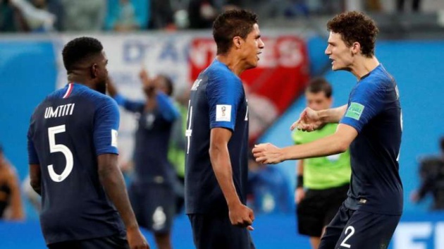Nóng! Barca muốn ký hợp đồng với đồng đội của Umtiti trên tuyển Pháp