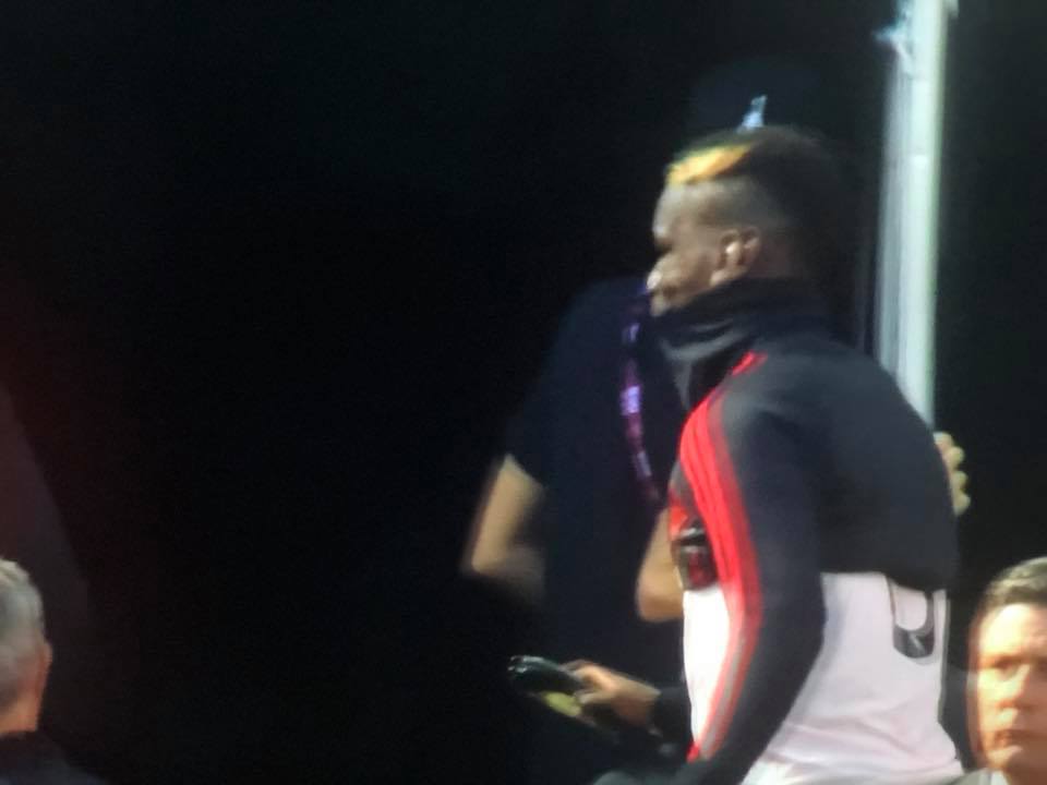 Sốc: Man Utd đại bại, Pogba còn cười mỉa Mourinho?