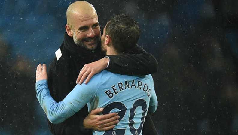 Trò cưng của Pep lên tiếng việc sao 52 triệu bảng sắp bị "tống cổ" khỏi Man City
