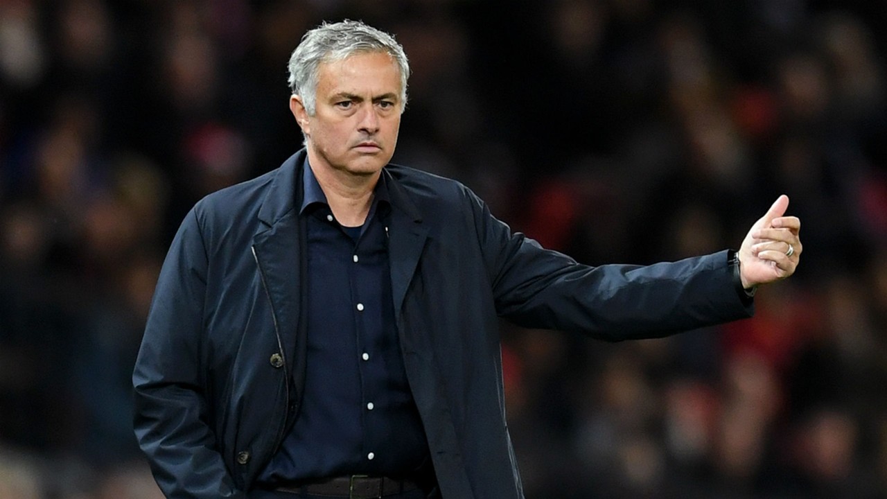 "Chỉ Mourinho mới đủ sức cứu Man Utd lúc này"