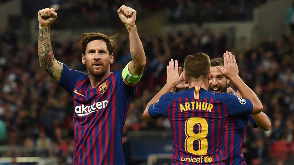 Đội hình tiêu biểu lượt trận thứ 2 vòng bảng Champions League: Siêu hàng công!