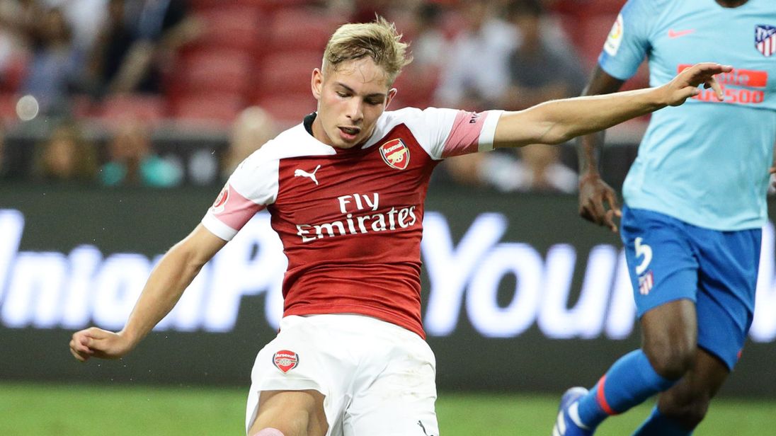 Người hâm mộ Arsenal 'điên đảo' vì hiện tượng Emile Smith Rowe 
