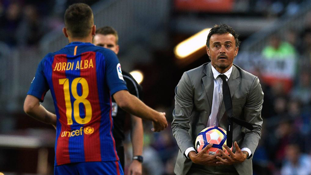 Tây Ban triệu tập đội hình: HLV Enrique làm rõ lý do loại Jordi Alba