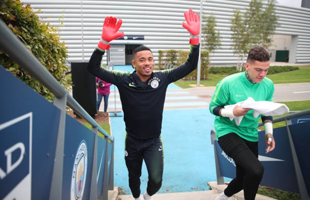 Ảnh bài viết Gabriel Jesus thử thách bản thân ở vị trí mới