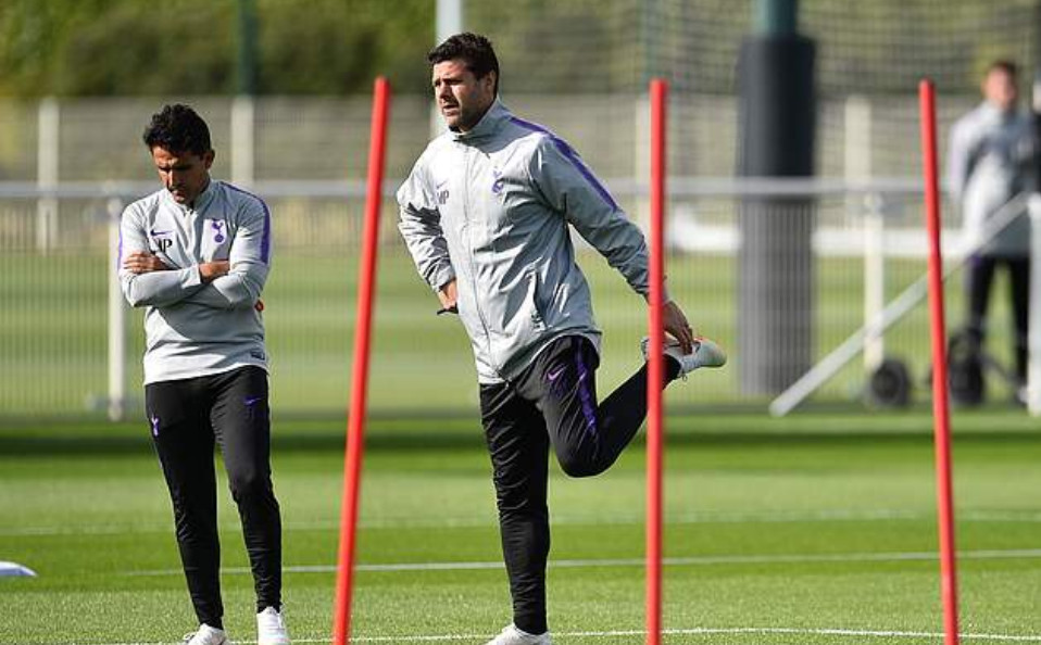 Hết Man Utd, phòng thay đồ Tottenham bắt đầu nổi sóng