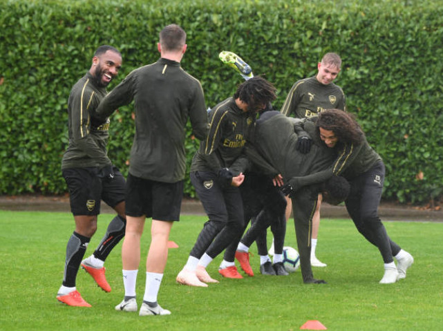 Ảnh bài viết Sắp có trận thắng thứ 9 liên tiếp, dàn sao Arsenal 'đánh nhau' túi bụi trên sân