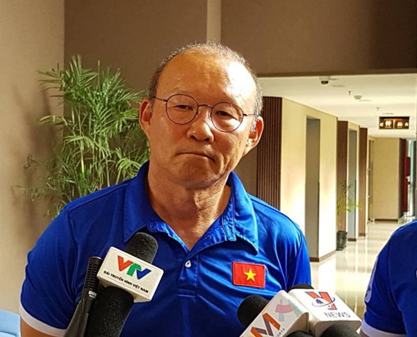 Ảnh bài viết Thầy Park và canh bạc AFF Cup: Đàm phán hợp đồng với VFF!