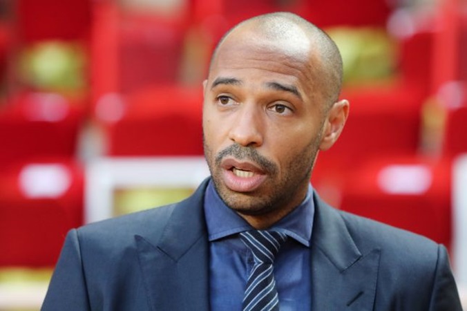Bất ngờ! Cựu trợ lý Mourinho cạnh tranh việc làm với Thierry Henry