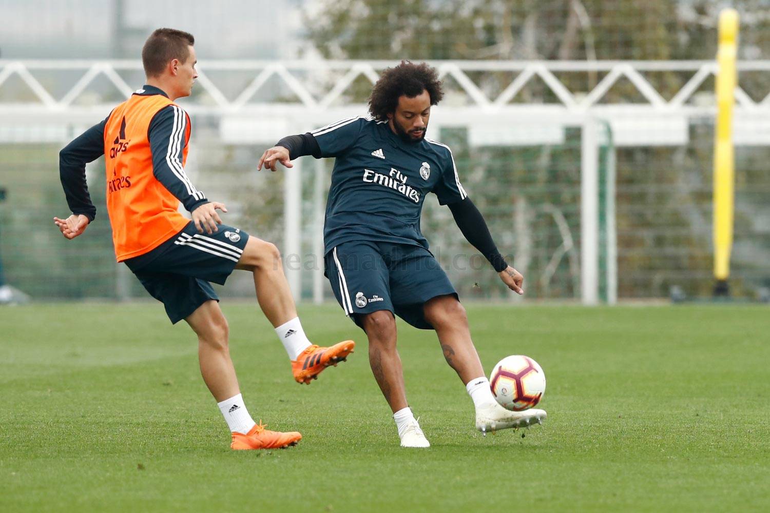 Ảnh bài viết Phong độ chạm đáy, Real Madrid không dám lơ là tập luyện