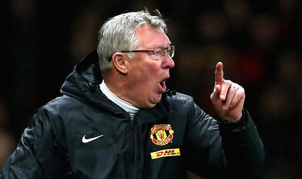 Gary Neville tiết lộ nơi Sir Alex thường xuyên 'sấy tóc' các học trò