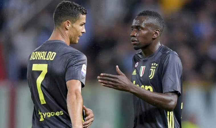 Đồng đội Ronaldo chỉ ra cái tên xứng đáng đoạt Quả bóng vàng và đó không phải CR7