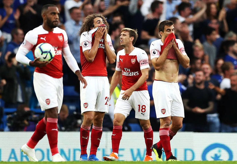 Trụ cột Arsenal dính chấn thương trên tuyển, bị thay ra ngay giữa hiệp
