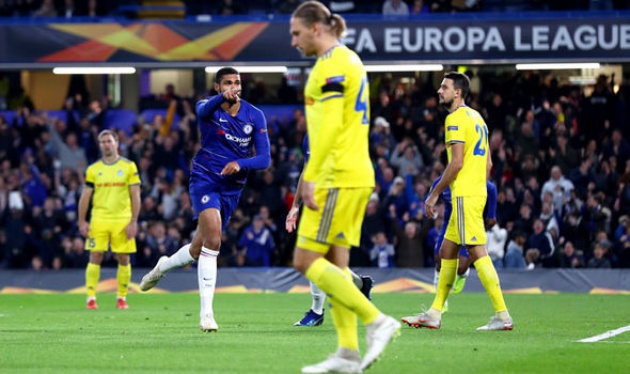 "Cậu ấy kết thúc hoàn hảo pha phối hợp của Chelsea"
