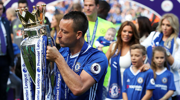 10 trung vệ xuất sắc nhất kỉ nguyên Premier League: Terry chỉ xếp thứ 2