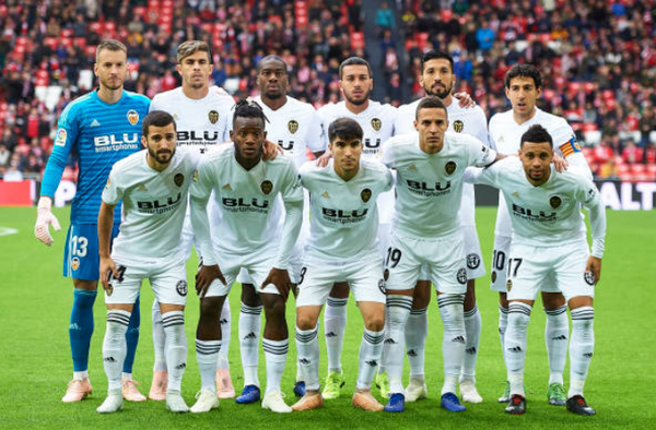 Ảnh bài viết Sốc: Xuất hiện 'vua hòa', hòa 10 trên 13 trận mùa này