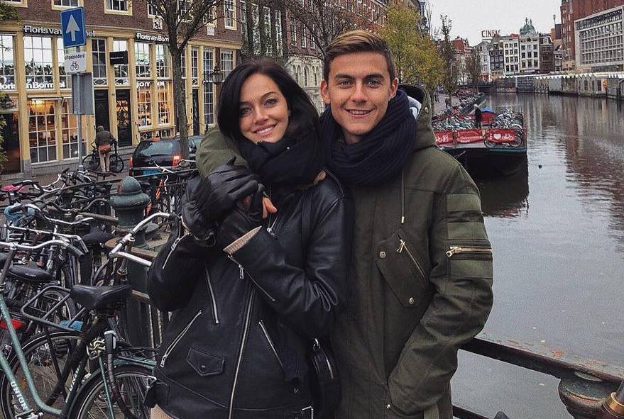 Ảnh bài viết Tận dụng thời gian nghỉ hiếm hoi, Dybala đưa bạn gái đến Amsterdam
