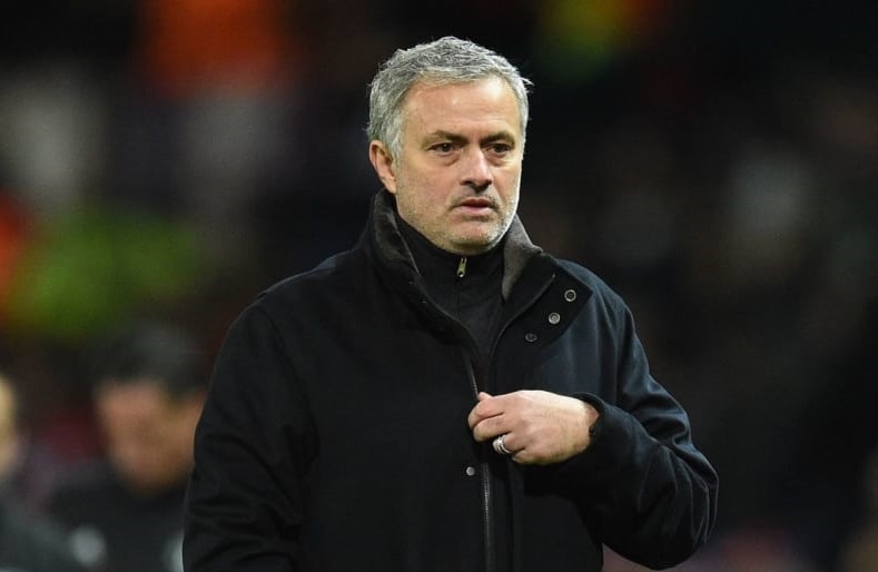 Mourinho bị phát hiện gặp gỡ mục tiêu chuyển nhượng của M.U