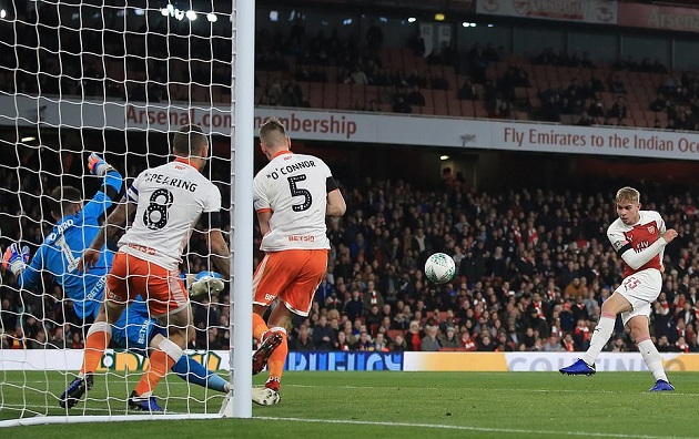 Thần đồng 18 tuổi lên tiếng, Arsenal nhẹ nhàng vượt ải Blackpool