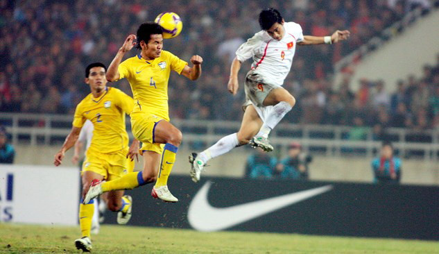 Ảnh bài viết Bàn thắng đưa Việt Nam vô địch AFF Cup 2008 là pha dàn xếp lỗi