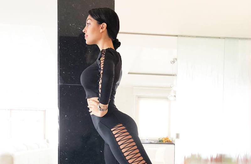 Ảnh bài viết Chán làm nội trợ, bạn gái Ronaldo quay lại nghiệp múa 