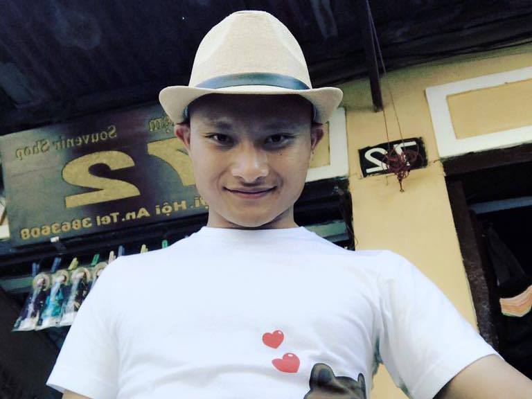 Ảnh bài viết Đại thắng Lào, fan lên tiếng bênh vực Trọng Hoàng cực gắt