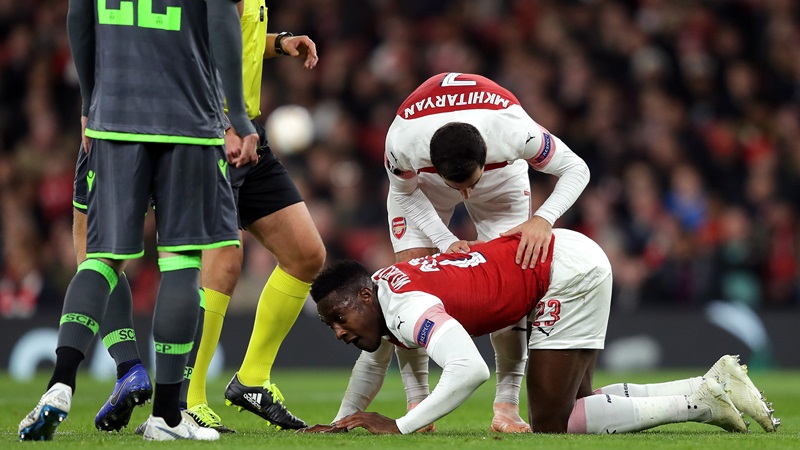 Welbeck chấn thương, sao Arsenal gửi lời động viên ý nghĩa