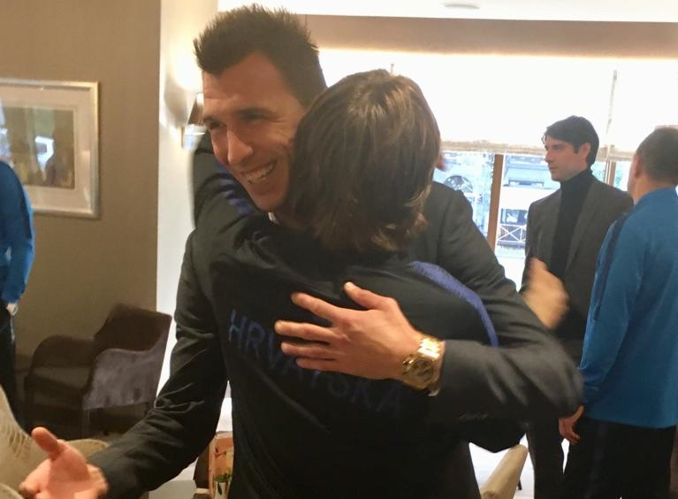 Mario Mandzukic khích lệ tuyển Croatia phục hận Tây Ban Nha