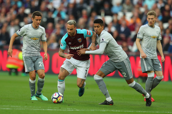 'Bom tấn Premier League' của M.U và Chelsea chính thức lên tiếng về tương lai