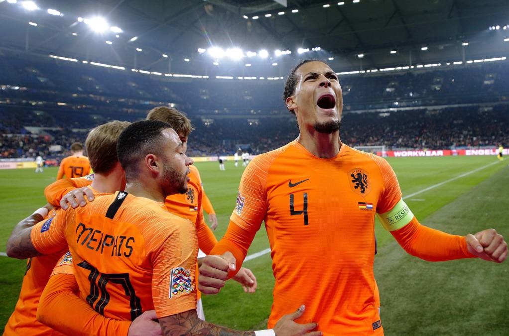 Koeman tiết lộ chỉ đạo giữa trận giúp Hà Lan khiến Đức ôm hận